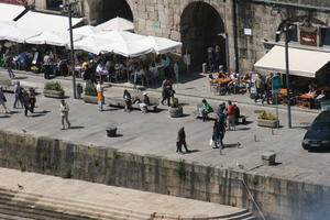 cafe, crowd, day, direct sunlight, elevated, people, Porto, Porto, Portugal, promenade, spring, sunny, umbrella, walking